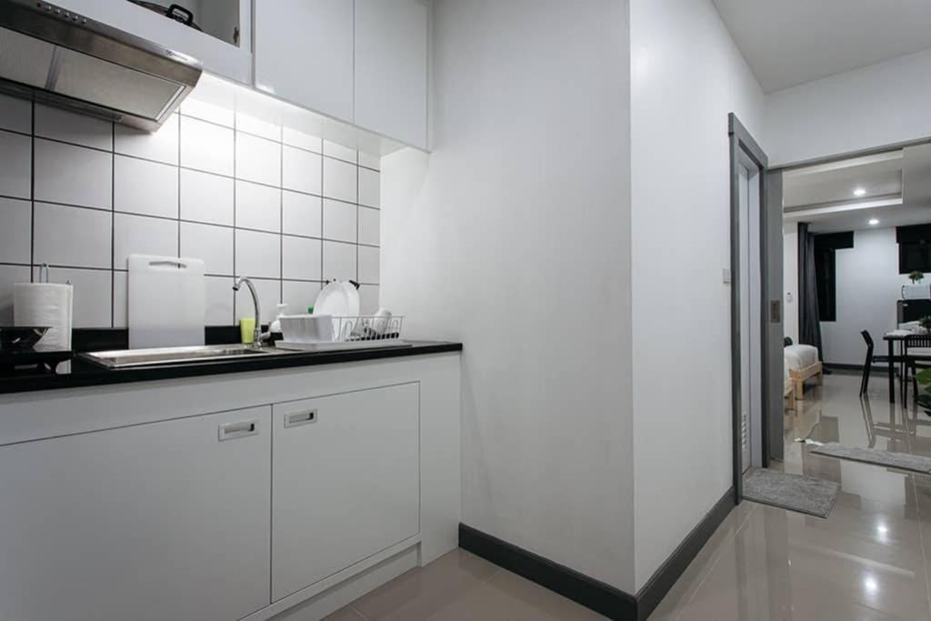 방콕 P2 Silom Large 2Beds Full Kitchen Wifi 4-6Pax 아파트 외부 사진