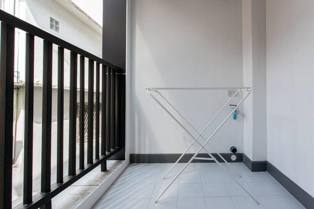 방콕 P2 Silom Large 2Beds Full Kitchen Wifi 4-6Pax 아파트 외부 사진